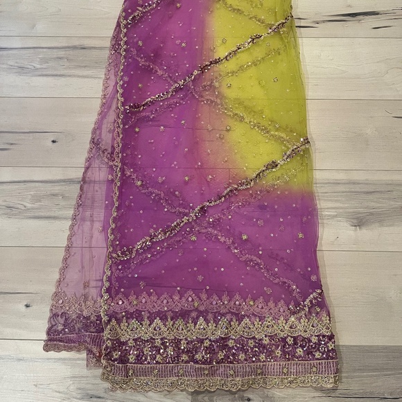 Women’s Wedding Indian 2 Piece Lime Green & Purple Skirt w Matching Wrap - Picture 10 of 12